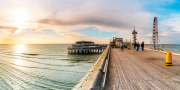 Strand en pier van Scheveningen